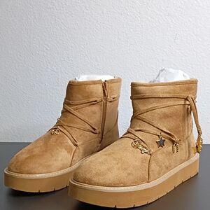 Steve Madden Tan Suede Winter Boots with Charms